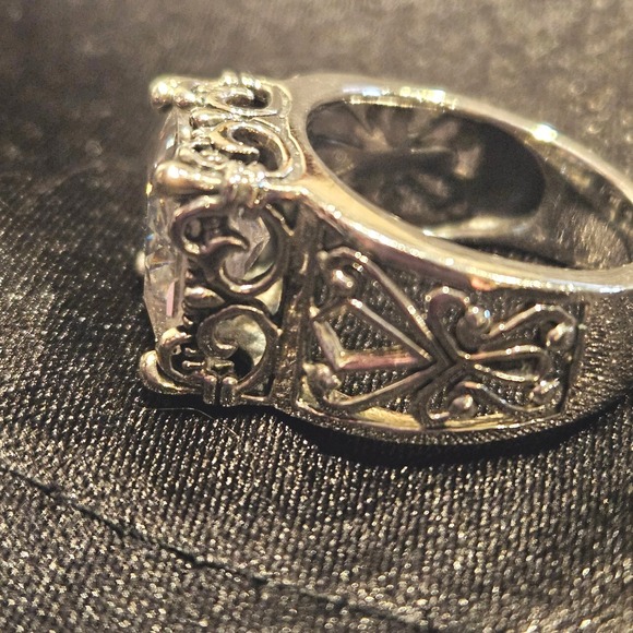 Silpada Retired Sterling Silver Uptown CZ Holiday Party Ring Sz 6 - Picture 7 of 14